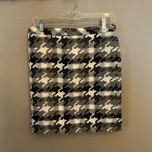 Ann Taylor Loft houndstooth skirt